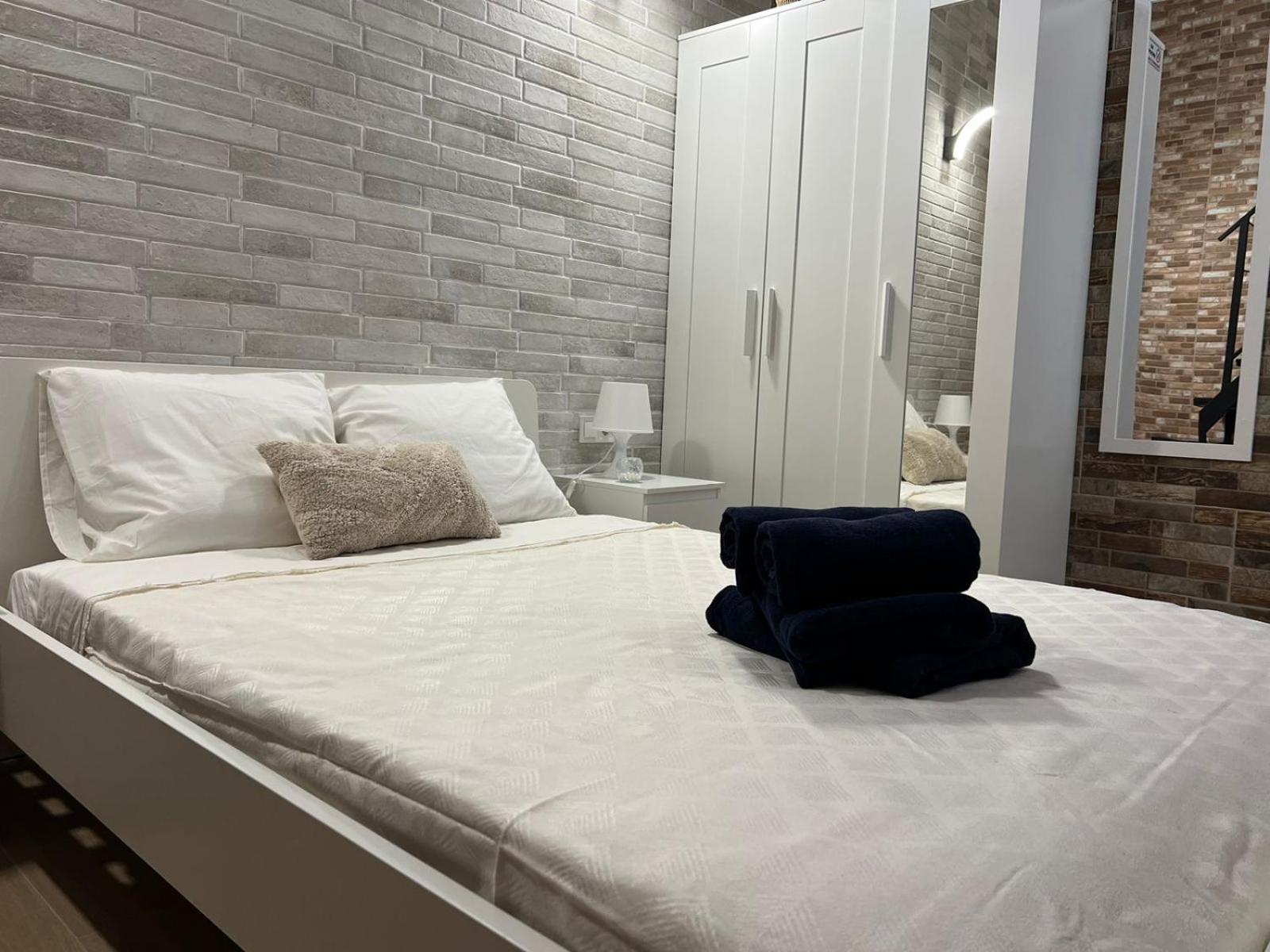 Melia Y Fuster 23c Appart hôtel