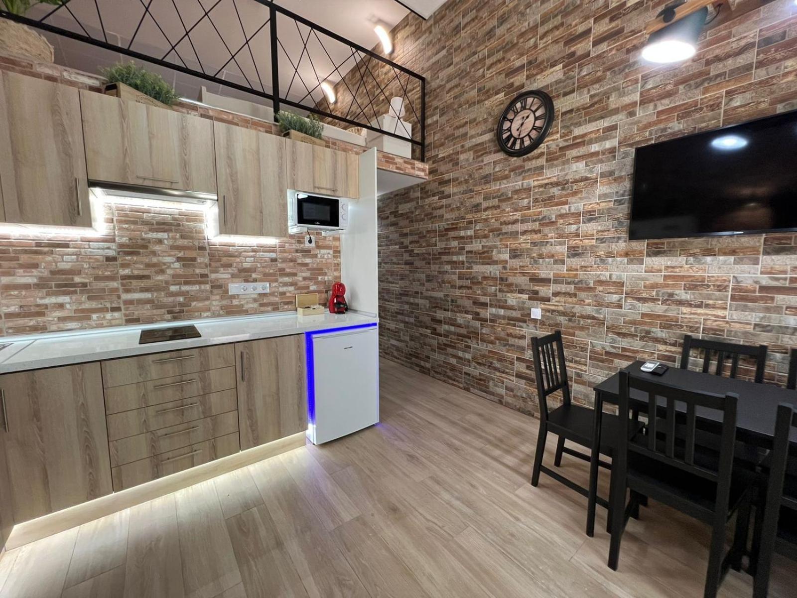 Melia Y Fuster 23c Appart hôtel